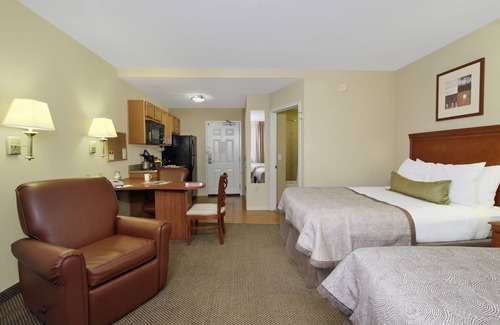 Norfolk - Virginia Beach Hotel | Candlewood Suites Norfolk Airport by IHG