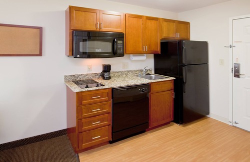 Radcliff Hotel | Candlewood Suites Radcliff - Fort Knox by IHG