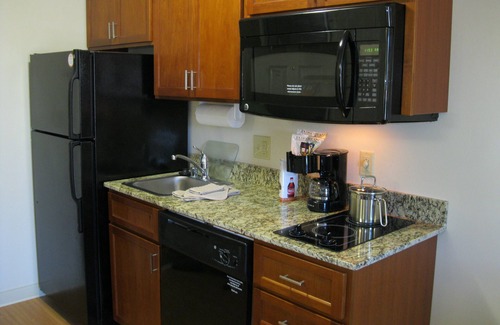 Radcliff Hotel | Candlewood Suites Radcliff - Fort Knox by IHG