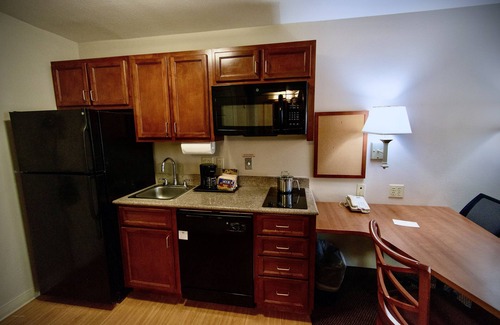 San Antonio Hotel | Candlewood Suites San Antonio NW Near Seaworld by IHG