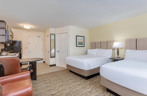 Secaucus Hotel | Candlewood Suites Secaucus - Meadowlands by IHG