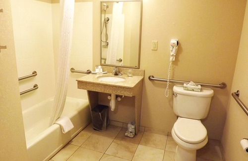 Warner Robins Hotel | Candlewood Suites Warner Robins/Robins AFB by IHG