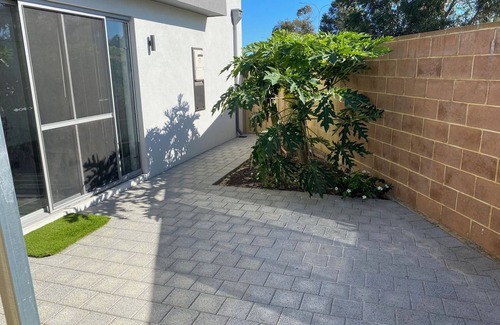Canning Vale House | Canning Vale Family Accommodation