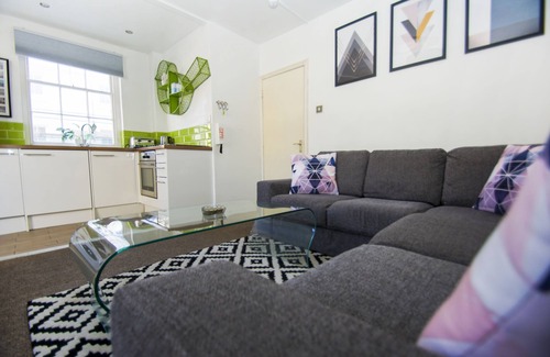 Seafront Cottage | Cannon Place Central by Brighton Holiday Lets