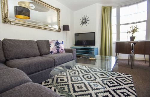 Seafront Cottage | Cannon Place Central by Brighton Holiday Lets