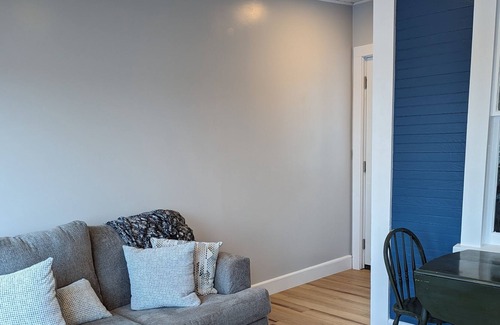 Windham House | Canobie Lake 3 bedroom Year Round Waterfront Home - Newly Renovated