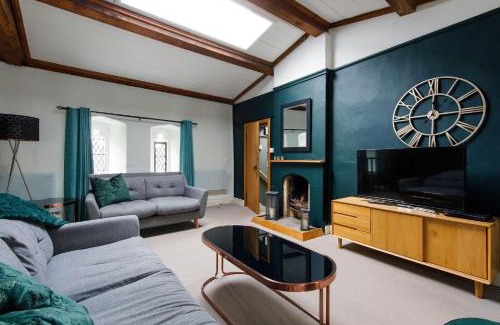 Chichester Apartment | Canon Gate