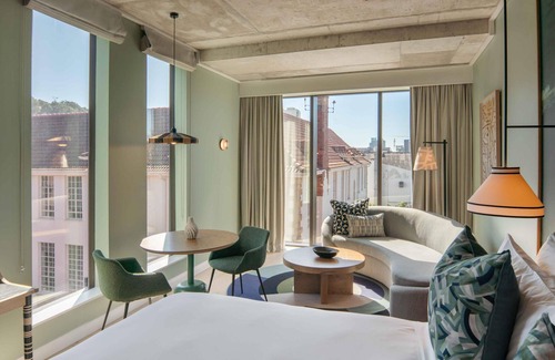 Cape Town City Centre Hotel | Canopy By Hilton Cape Town Longkloof
