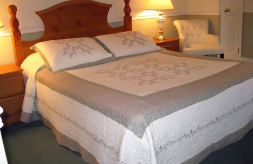 Historic Old Town Bed & Breakfast | Canterbury Inn