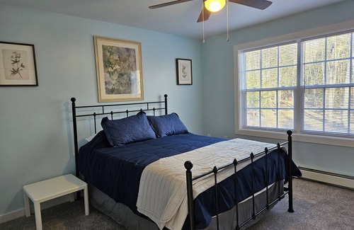 Meadows House | Canterbury, NH!1 bed, 1 bath cozy haven, lakes and mountains & adventures.