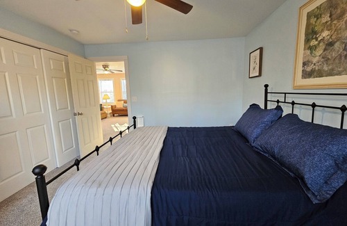 Meadows House | Canterbury, NH!1 bed, 1 bath cozy haven, lakes and mountains & adventures.