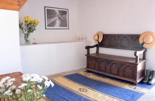 Santa Maria da Devesa House | Canto Mundo