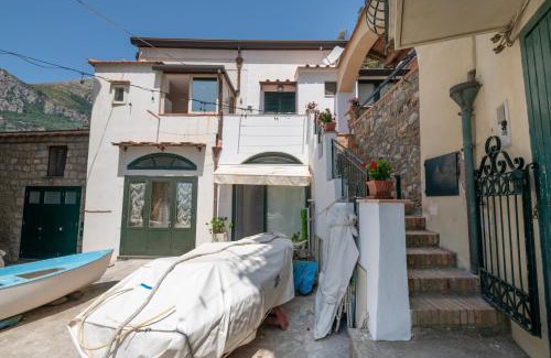 Marina del Cantone Apartment | Cantone di Mena, Nerano
