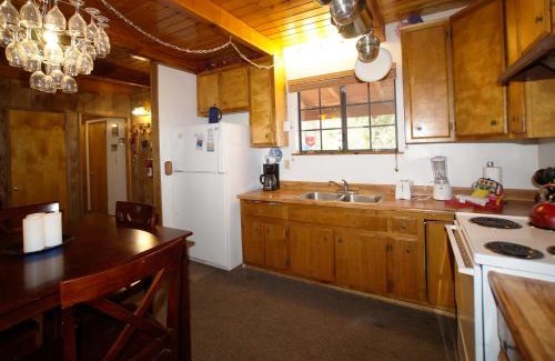 Fawnskin House | Canyon Cabin - A quaint cabin in a peaceful location yet close to Big Bear's attractions!
