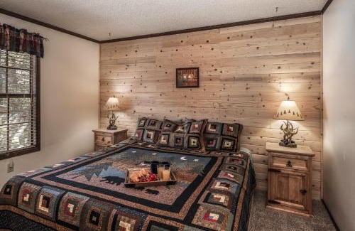Ruidoso Ski Chalet | Canyon Cabins