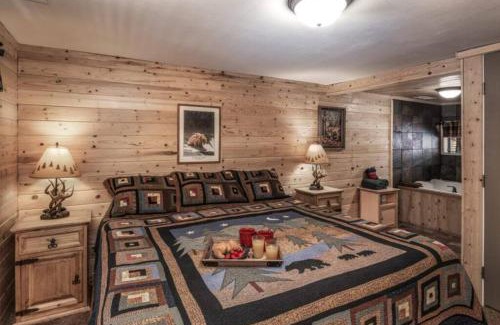Ruidoso Ski Chalet | Canyon Cabins