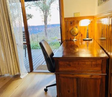 Blackheath House | Canyon Cottage Majestic view