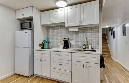 Sandy Condo | Canyon Cottage | Private Suite | Central | Sandy