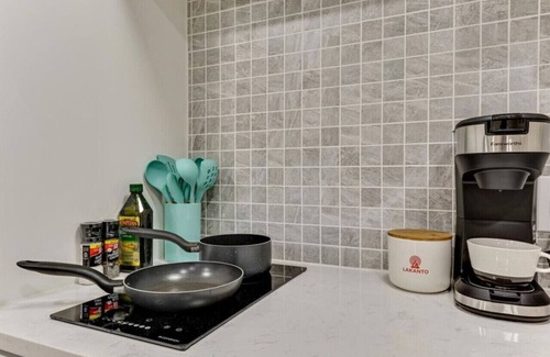 Sandy Condo | Canyon Cottage | Private Suite | Central | Sandy