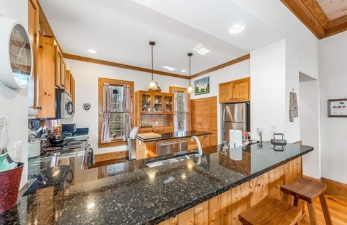 Mentone Cottage | Canyon Hideaway Cottage - Secluded 2 Acres! Swing Bed & FP on Screened Porch