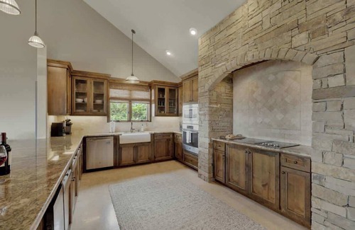 Canyon Lake House | Canyon Lakehouse Panoramic Lake Views With Firepit!