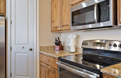 Washington House | Canyon Oasis 4 Bedroom Apts