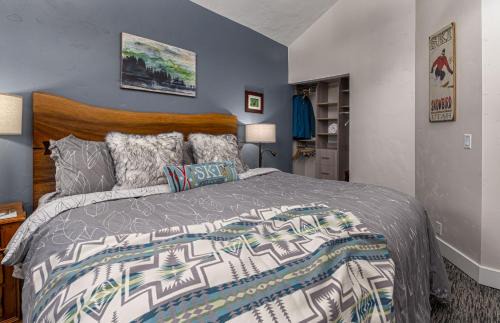 Cottonwood Heights House | Canyon Retreat Jr.