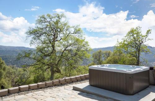 Oakhurst House | Canyon View House w/hot tub, game room, views, and more