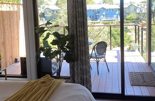 Mission Hills Apartment | Canyon View in peaceful Mission Hills