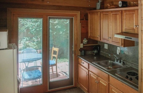 Sedona Cabin | Canyon Wren Creek Access-wild Rose 1 Bedroom Cabin by RedAwning
