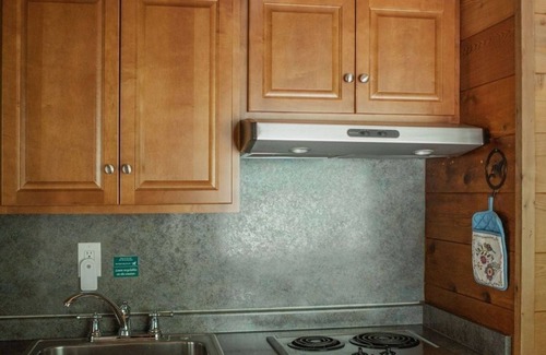 Sedona Cabin | Canyon Wren Creek Access-wild Rose 1 Bedroom Cabin by RedAwning
