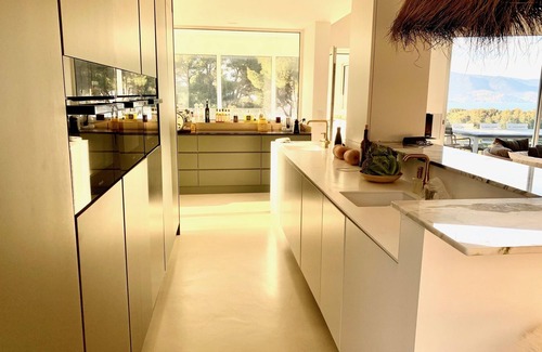 Cap Benat House | Cap Bénat, 8 people, real sea view, swimming pool, air conditioning, wifi, 180cm and 160cm bed