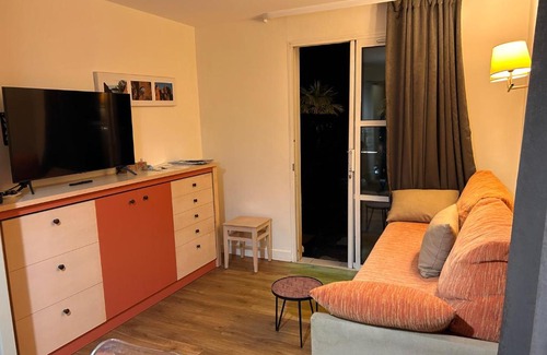Cap Esterel Apartment | Cap Estérel, 2 pièces, jardin, vue mer et piscine