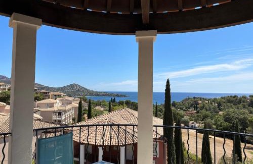 Cap Esterel Apartment | cap esterel vue mer et CLIMATISÉ