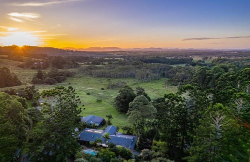 Skinners Shoot House | Cape Byron Suite 6