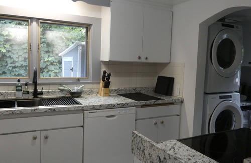 Centerville Cottage | Cape Cod Cottage, Short Walk to Wequaquet Lake Private Beach and Cranberry Bogs