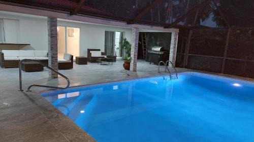 Caloosahatchee Villa | Cape Coral Mini Palace