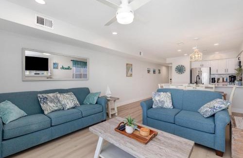 Surfside Beach House | Cape Cottages 204