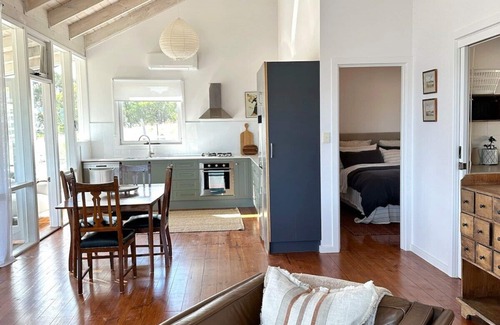 Wangolina Cabin | Cape Jaffa Wines Cottage