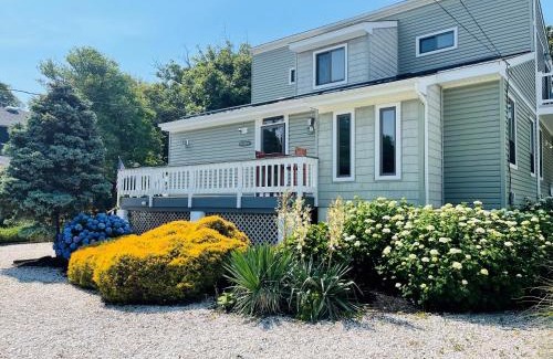 Villas House | Cape May Beach - Beautiful Home w Secluded Beach