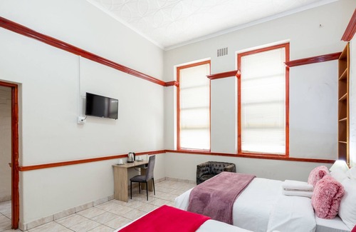 Cape Town House | Cape Palm Royal Guesthouse