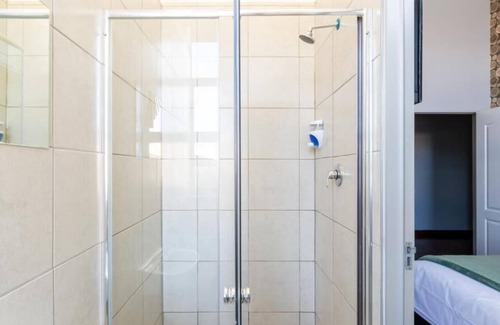 Cape Town House | Cape Palm Royal Guesthouse