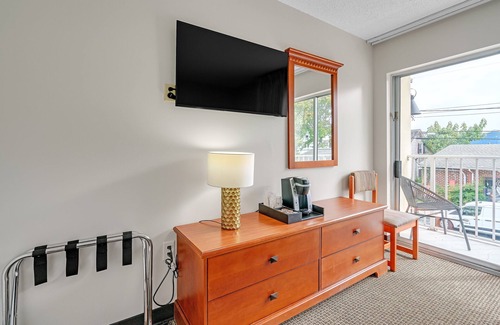 Rehoboth Beach Apartment | Cape Suites Room 2 - Free Parking!