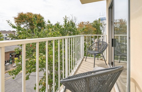 Rehoboth Beach Apartment | Cape Suites Room 3 - Free Parking!