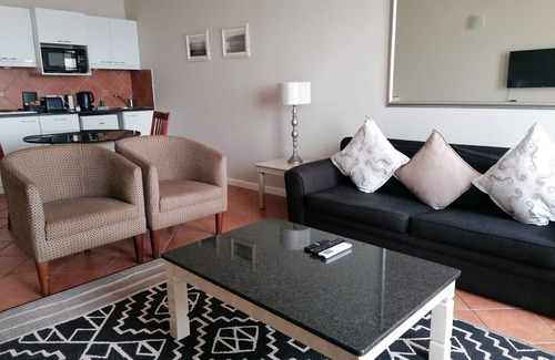 Lagoon Beach Apartment | Cape Town Beachfront Apartments At Leisure Bay