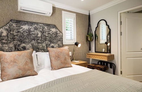 Welgemoed House | Cape Village Lodge