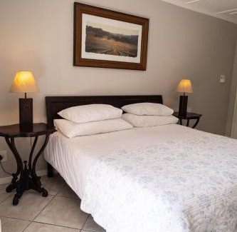 Welgemoed Bed & Breakfast | Cape Village Lodge