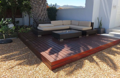Capri Villa | Cape white villa - Main suite (No Load shedding)