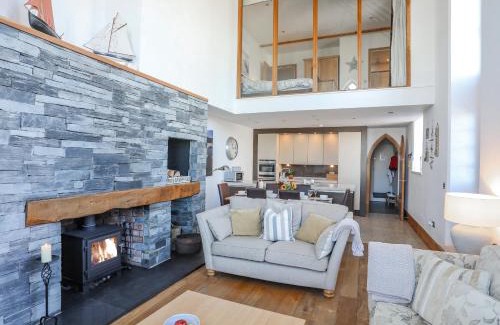 Edern House | Capel Tabernacl