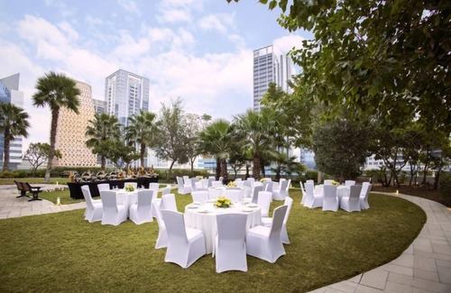 Capital Centre Apartment | Capital Centre Arjaan by Rotana